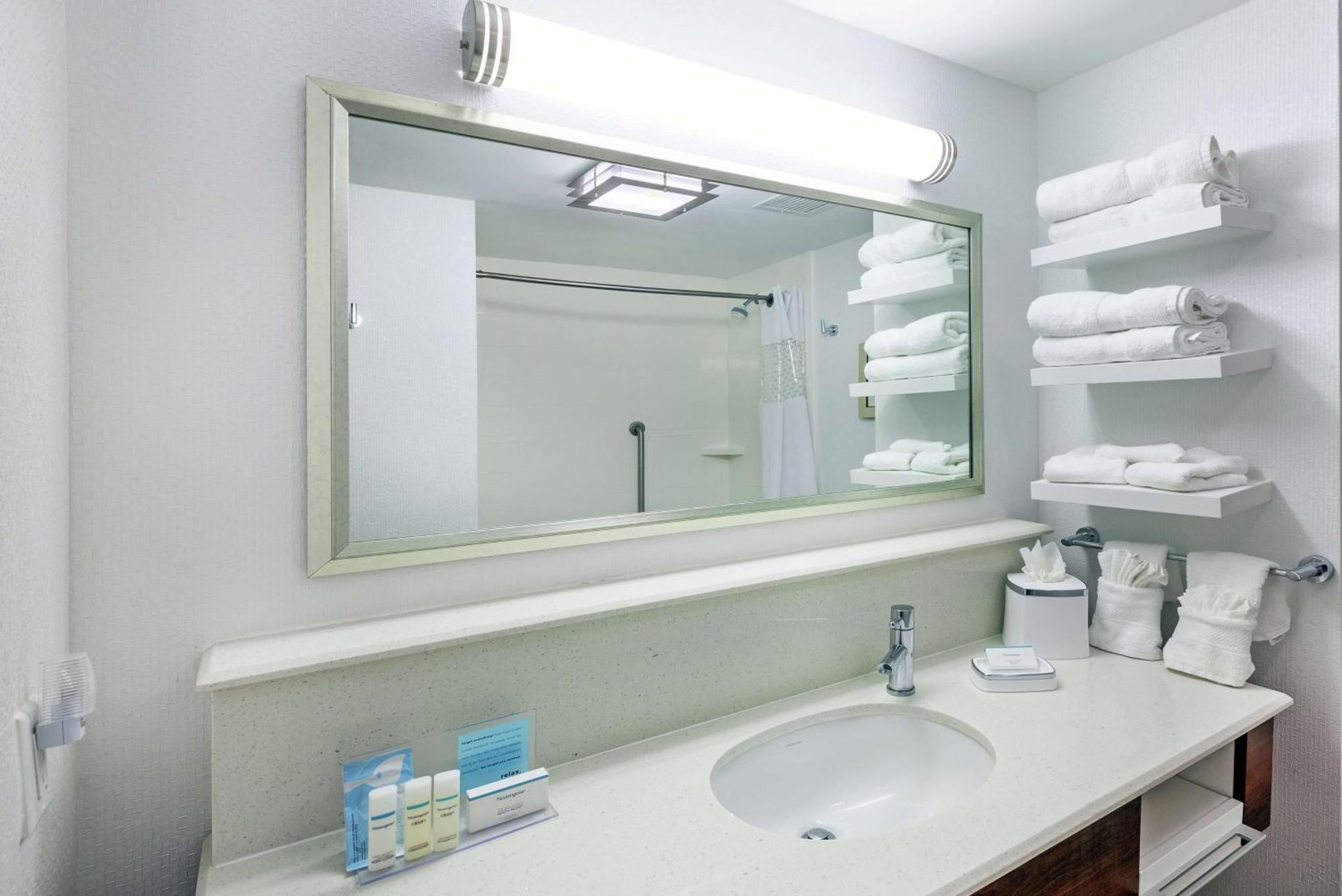 Hampton Inn & Suites Houston North Iah, Tx Экстерьер фото